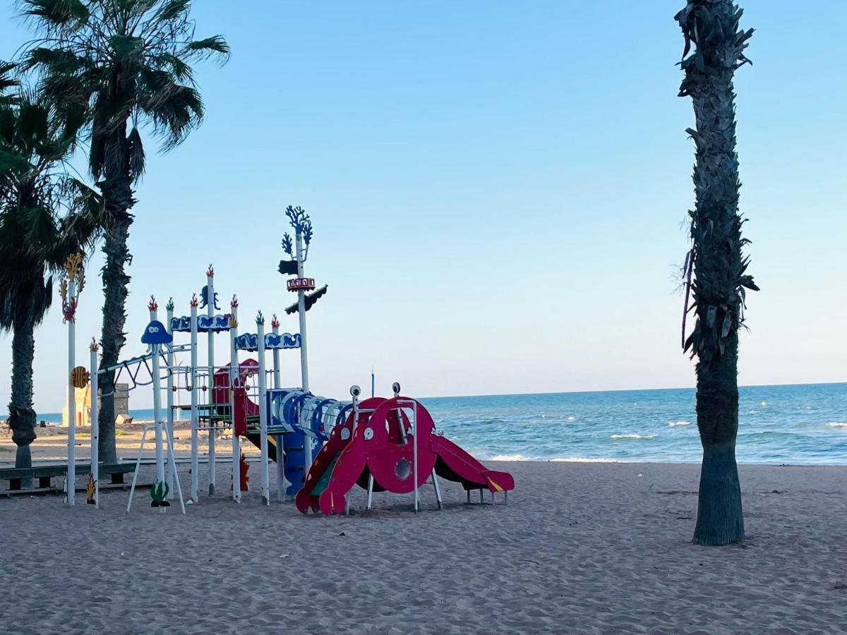 El Papagayo Apartment 2 Mins Walking To The Beach Torrevieja Exterior foto