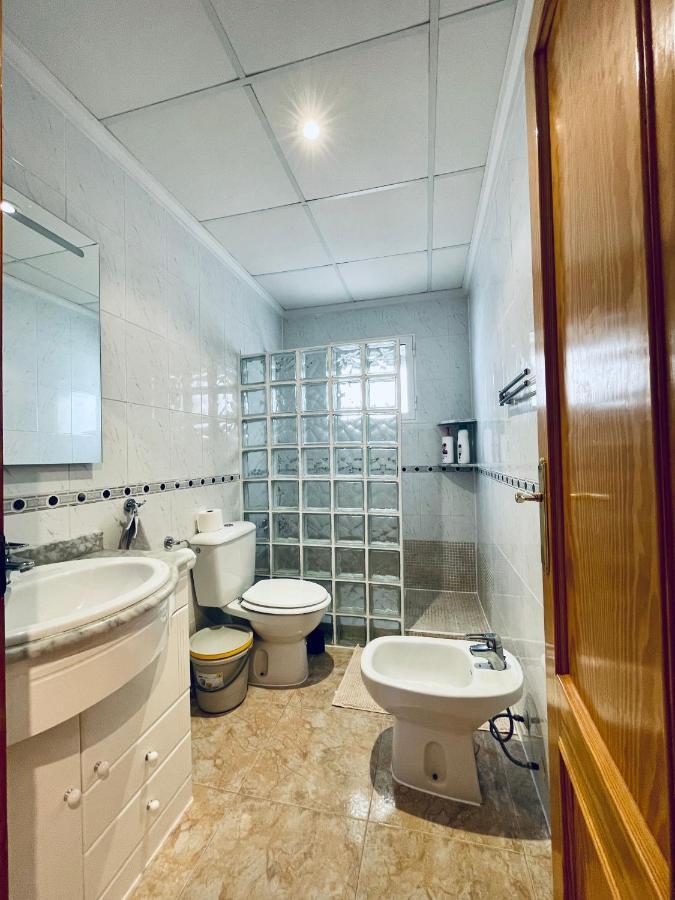 El Papagayo Apartment 2 Mins Walking To The Beach Torrevieja Exterior foto